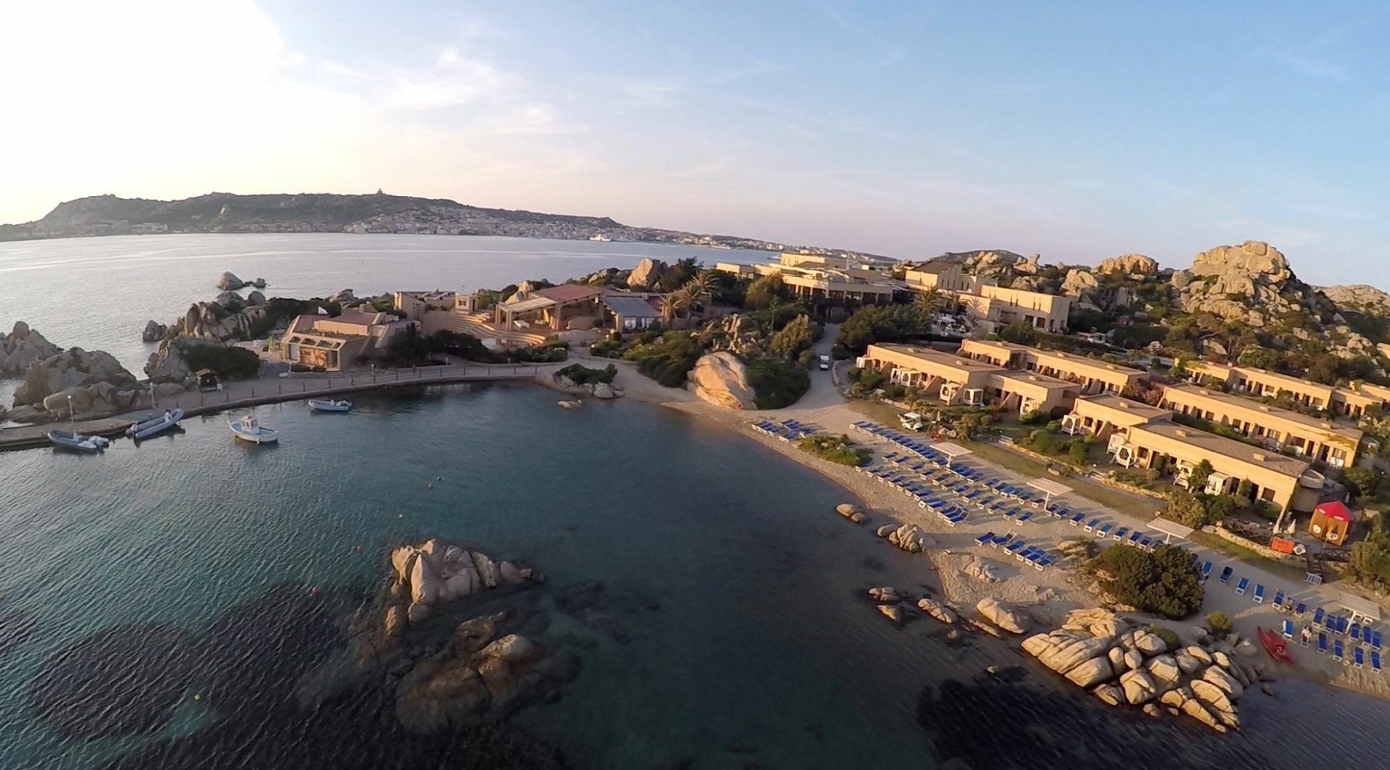 Resort & 4*